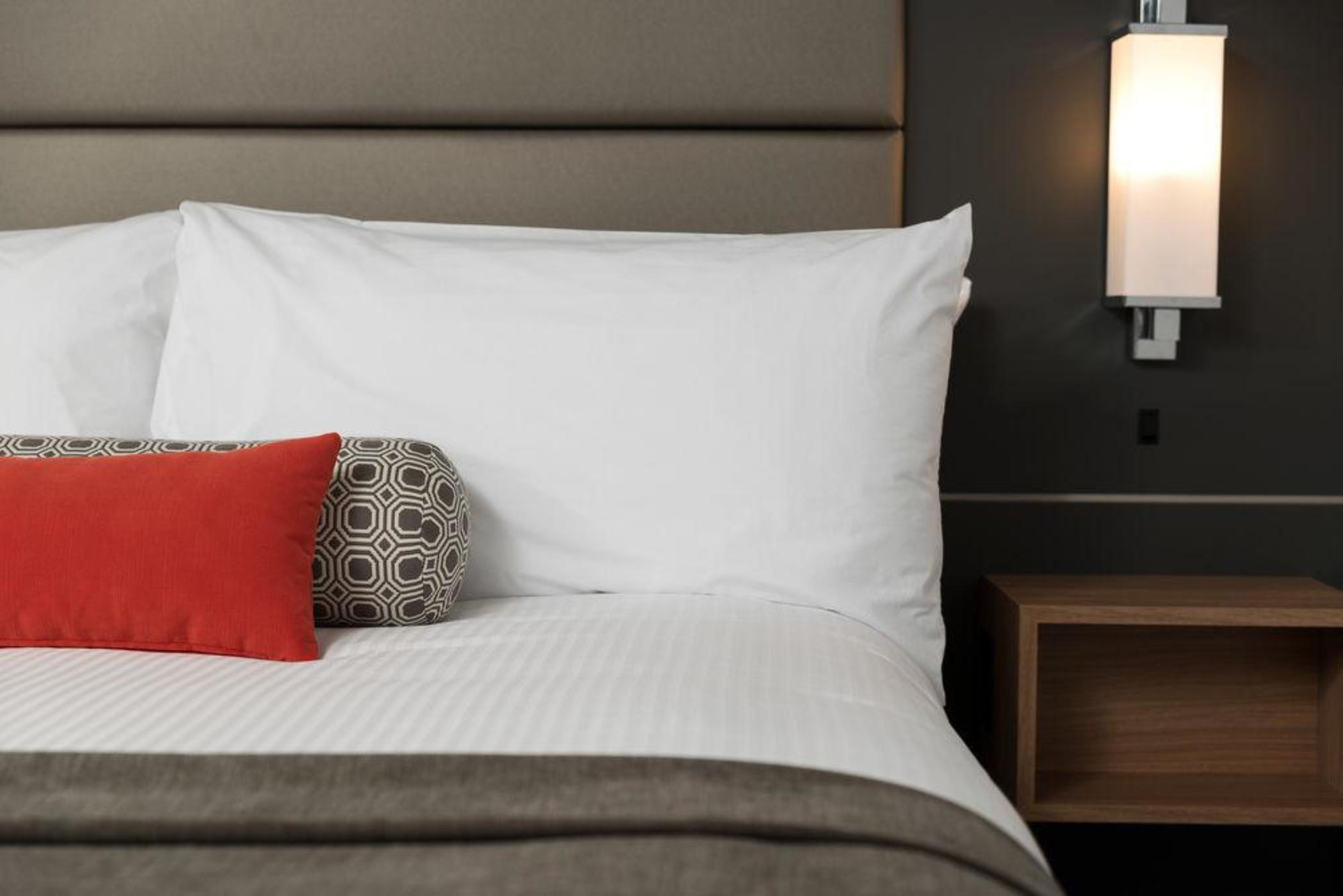 Carriage House Hotel And Conference Centre Calgary Bagian luar foto