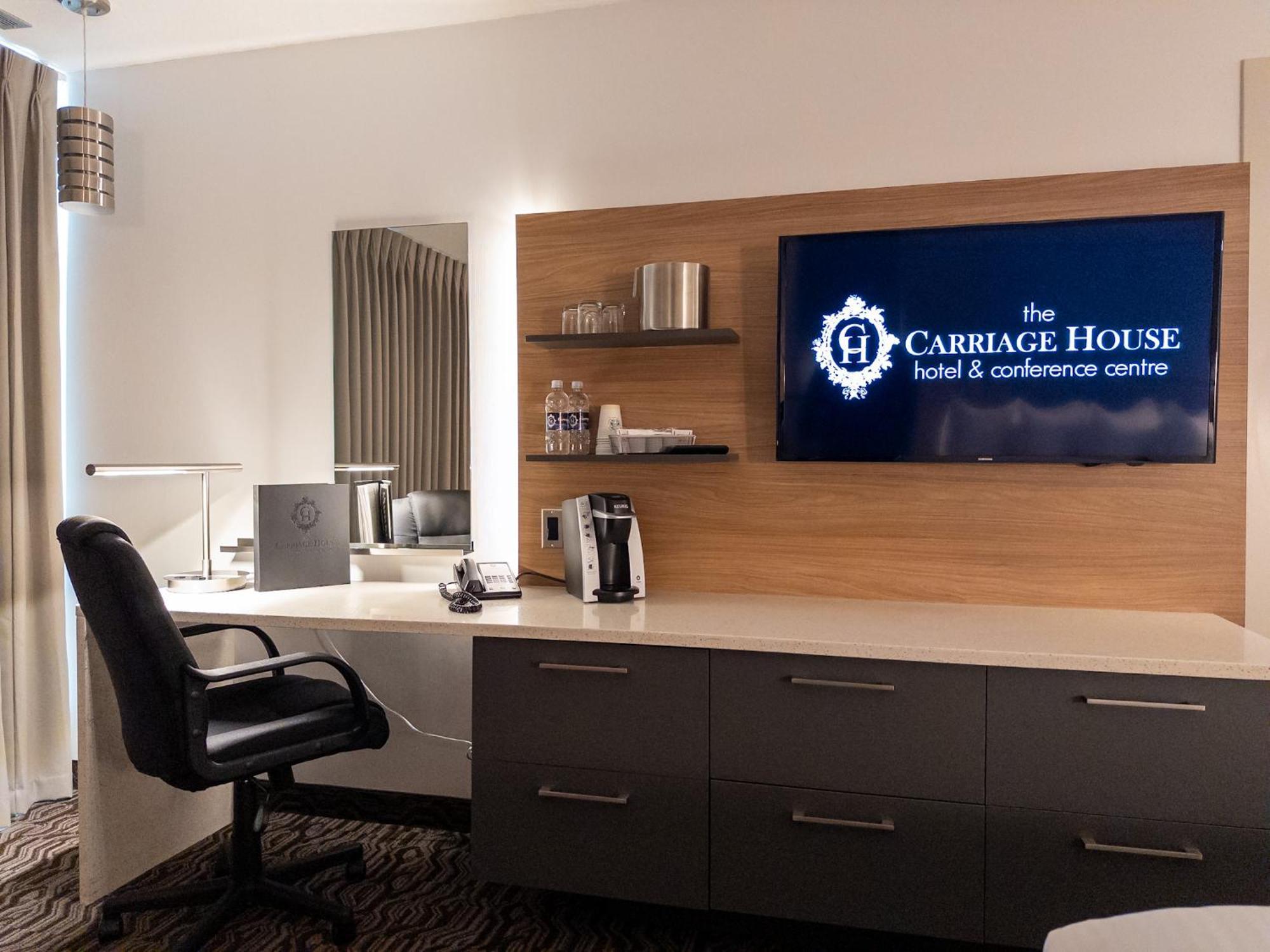 Carriage House Hotel And Conference Centre Calgary Bagian luar foto