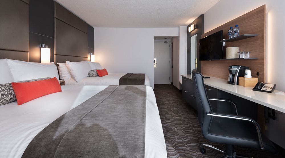 Carriage House Hotel And Conference Centre Calgary Bagian luar foto